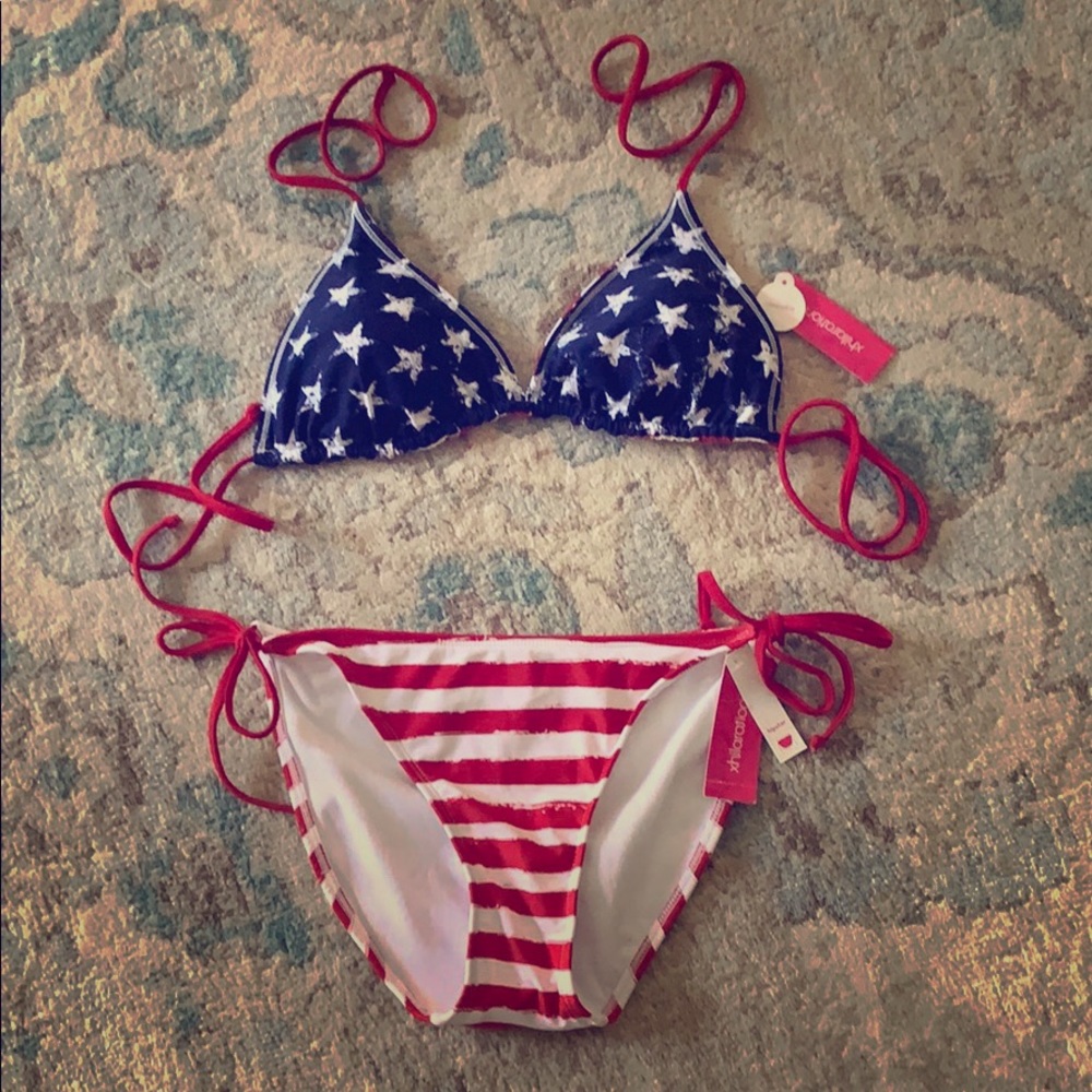 NWT CUTE! Patriotic American Flag Bikini!